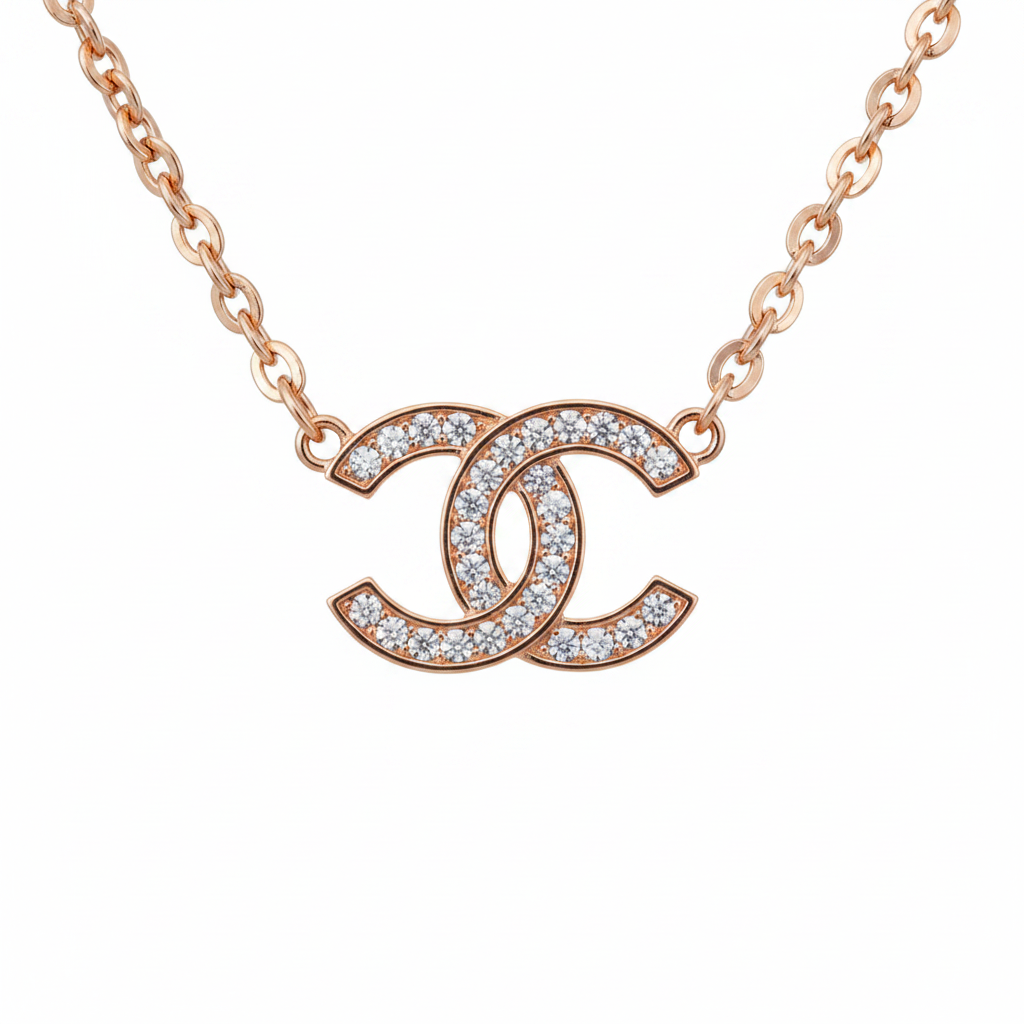 Collar CC oro rosa fondo blanco